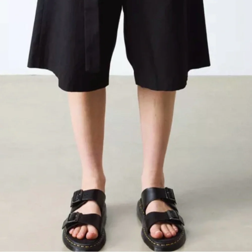 Dr. Martens Myles ll black Unisex sandals size 10 men’s 11 women’s